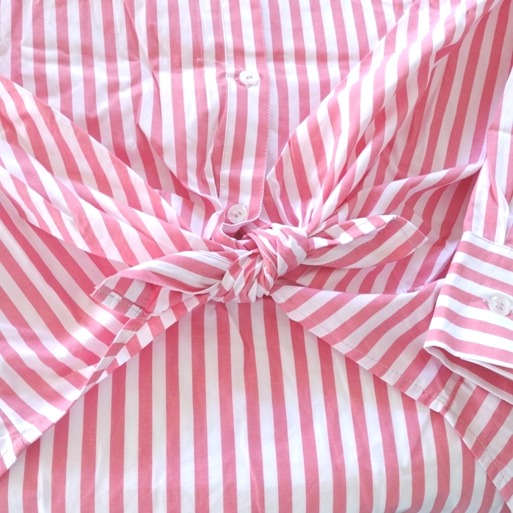 Francesca's Mi Ami Lorna Button Down Top. Size M - Picture 14 of 15